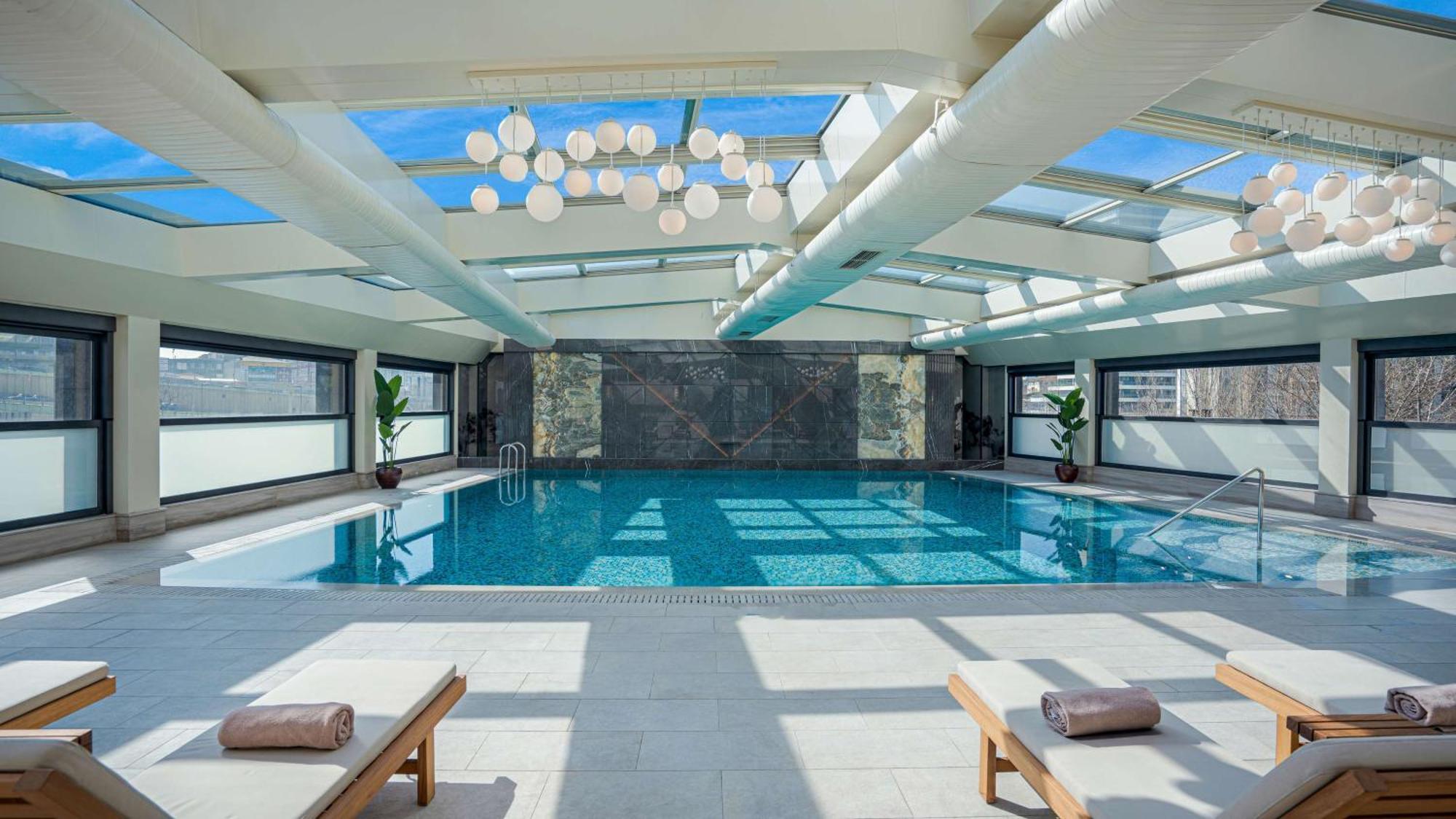 Radisson Hotel Istanbul Merter Exterior photo